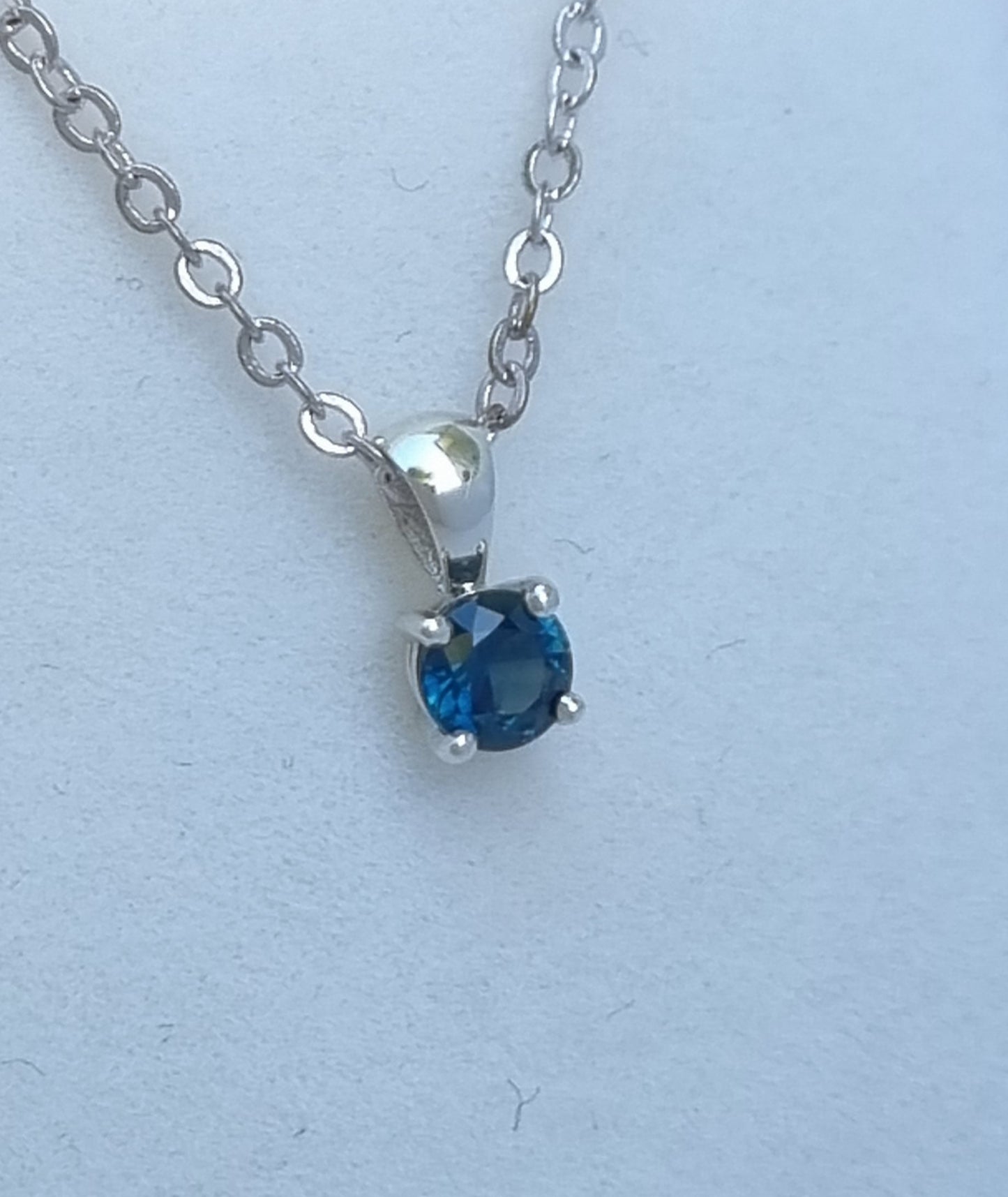 Classic 4 claw Blue Sapphire Pendant