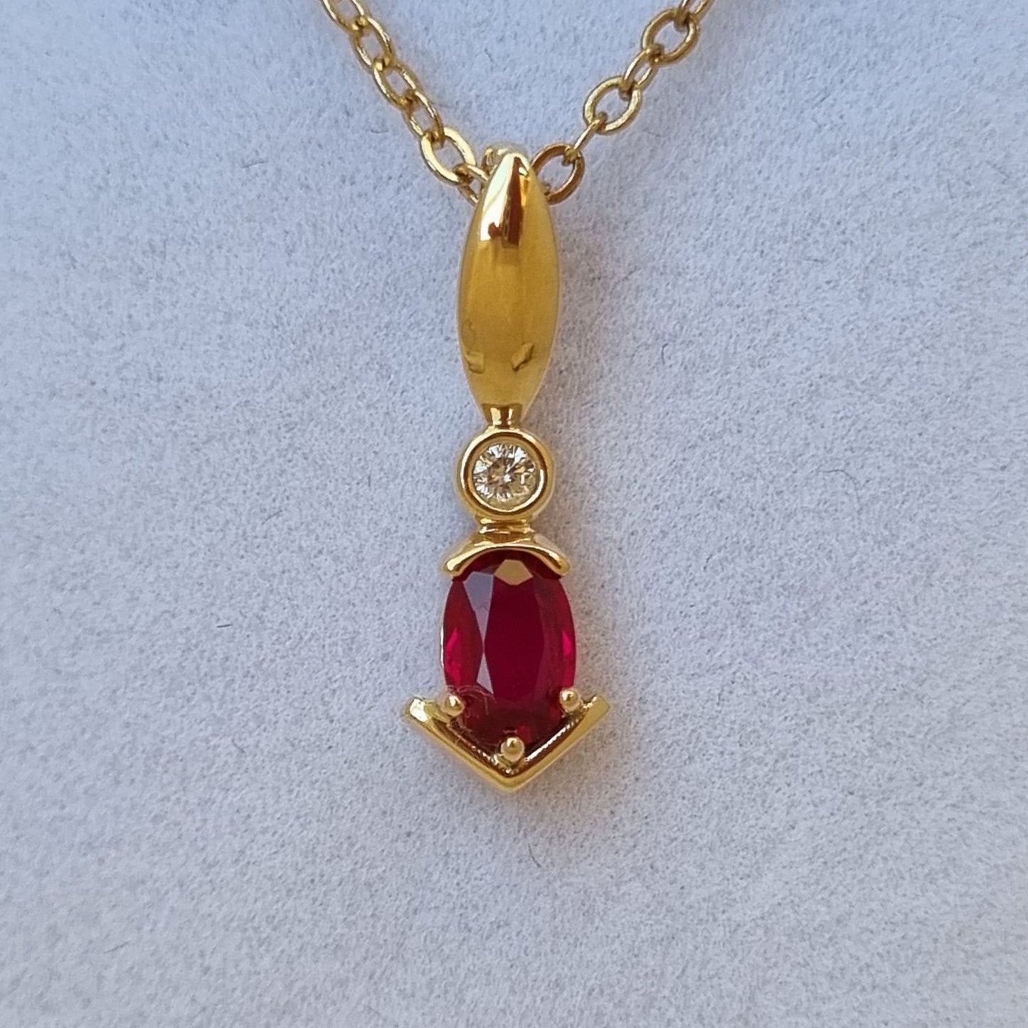 Natural Ruby and Diamond yellow gold pendant Design Ref: #01684