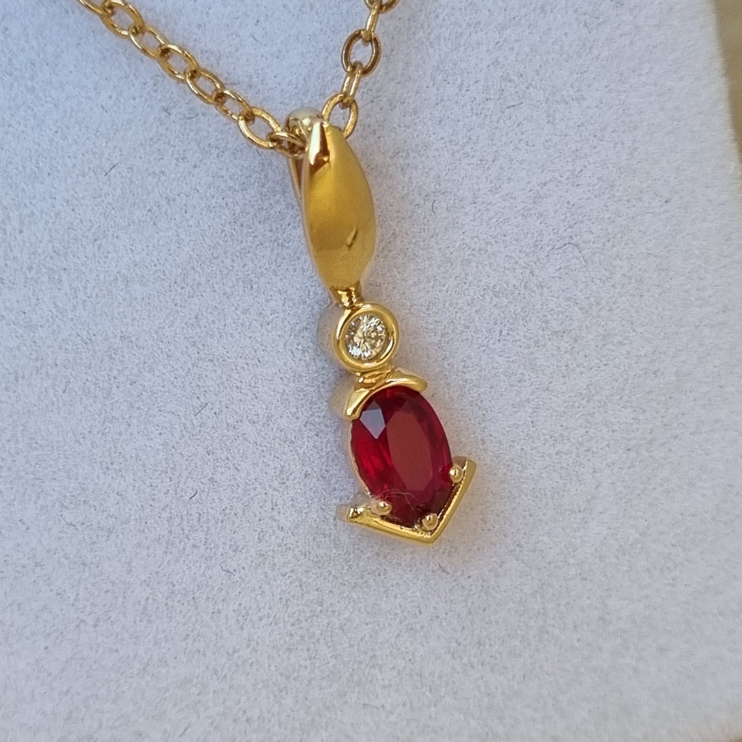 Natural Ruby and Diamond yellow gold pendant Design Ref: #01684