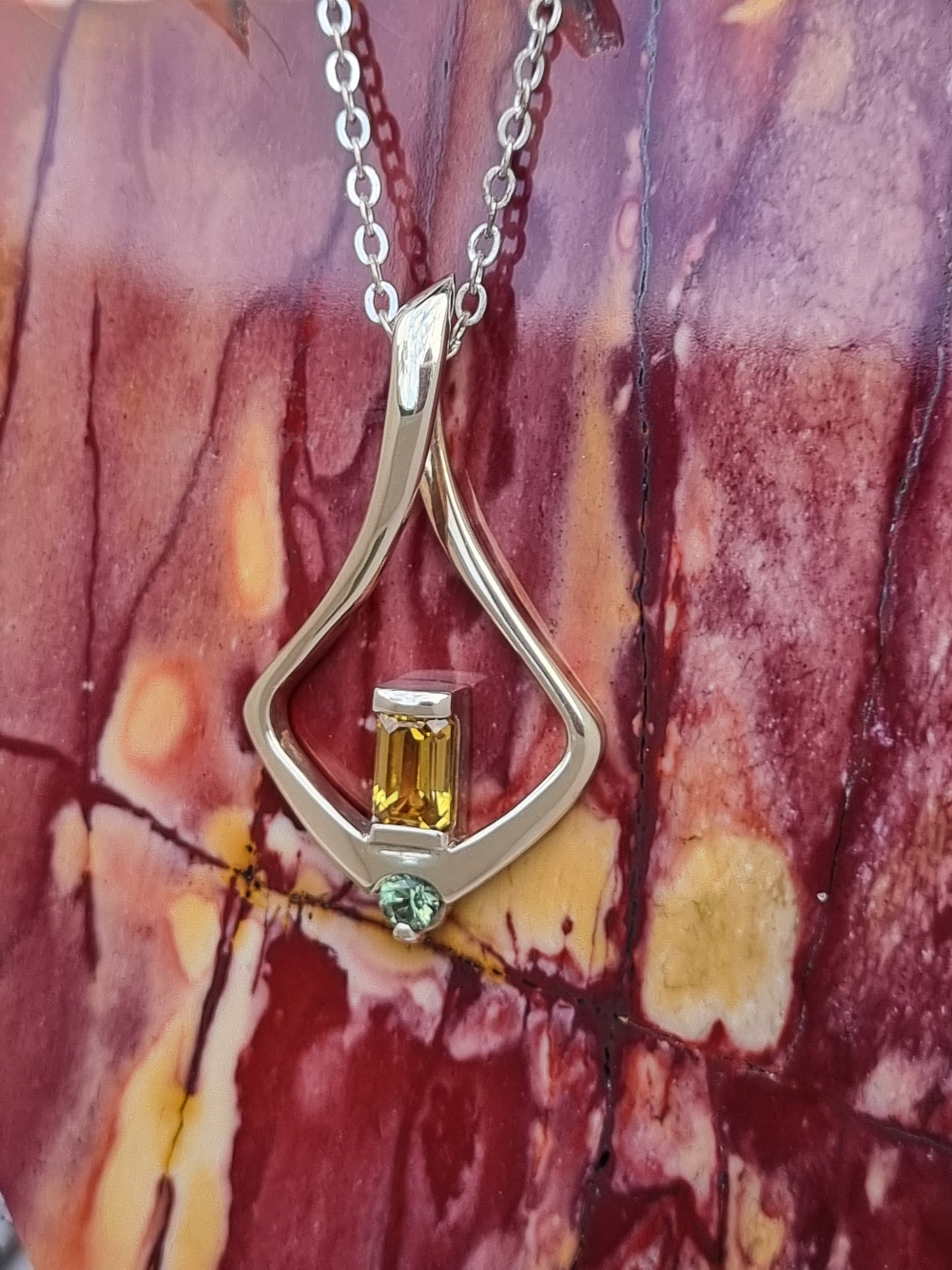 Australian Yellow & Green Sapphire Twist Pendant