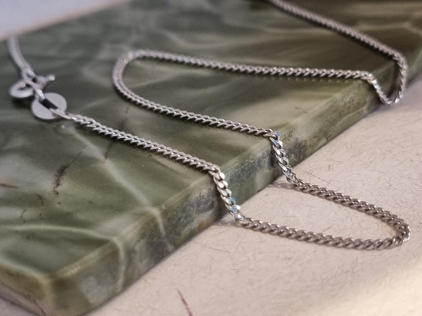 9ct White Gold Curb Chain 50cm