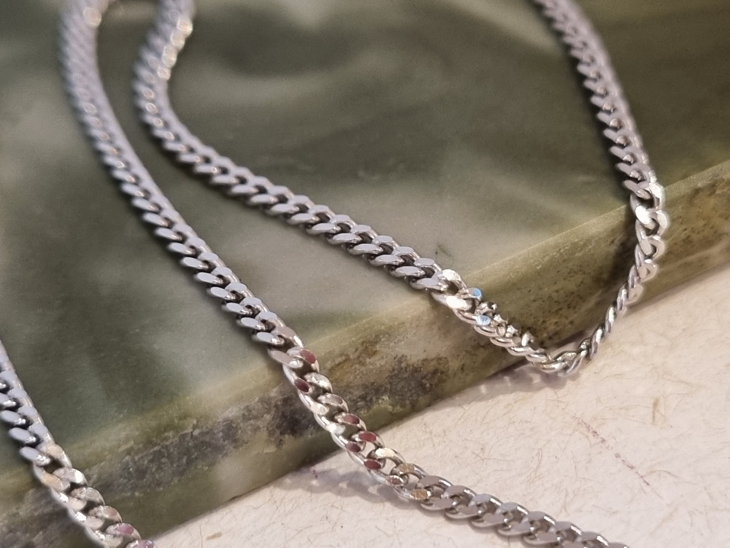 9ct White Gold Curb Chain 50cm