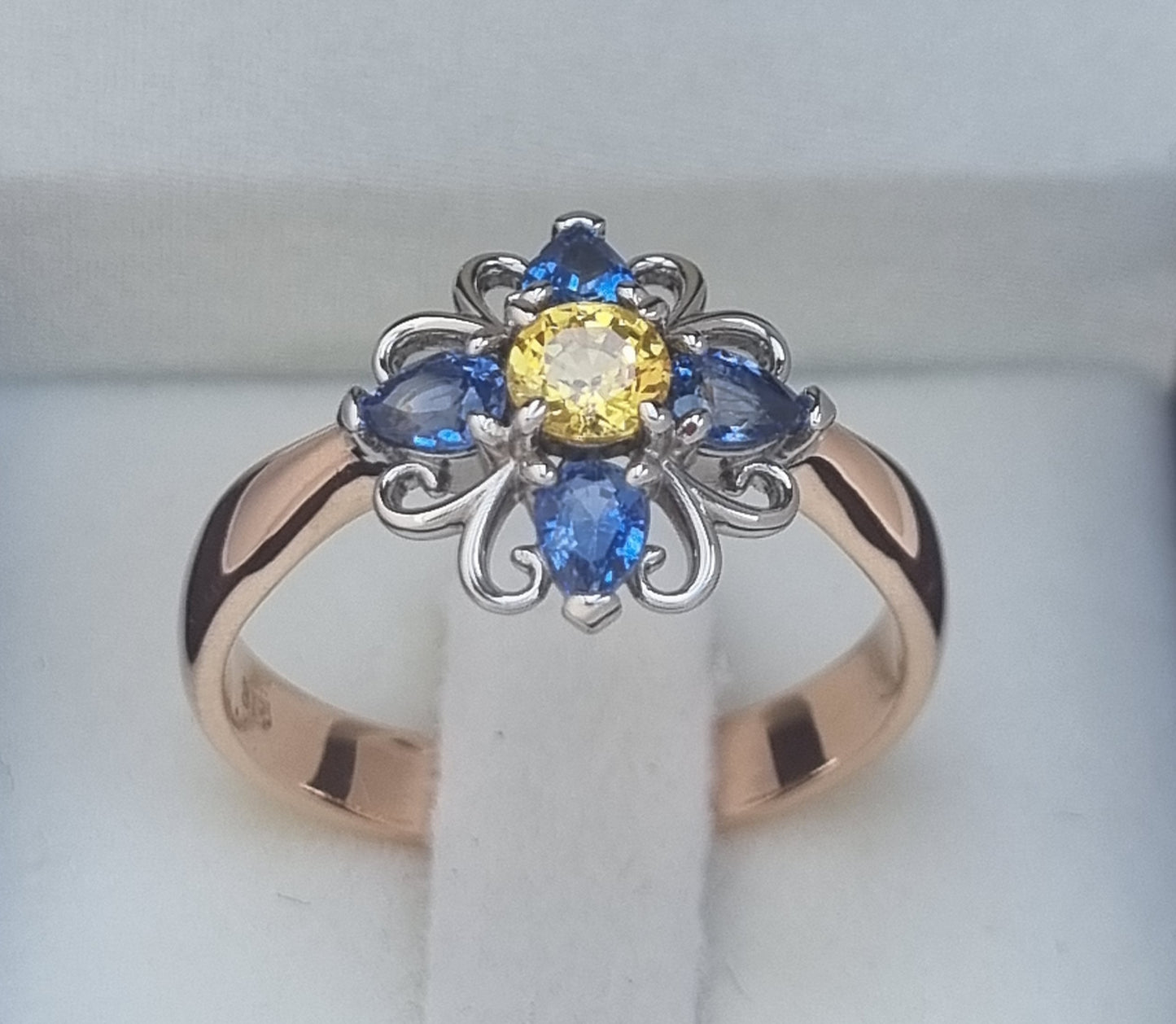 Bright and Colourful Ceylon Sapphire Flower design Ring                               Design Ref #018100