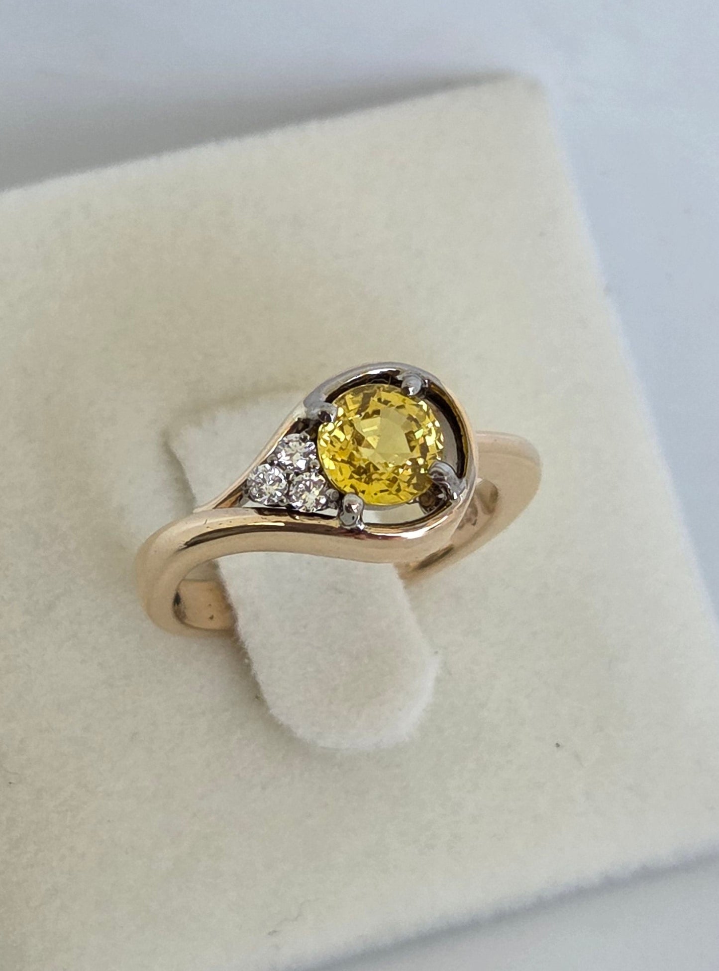 Ceylon Yellow Sapphire and 3 diamond loop style ring      Design Ref:  #01550