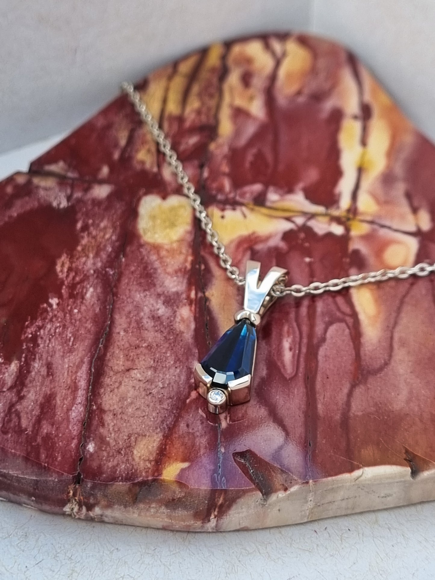 Freeform Pendulum Blue Sapphire & Diamond Pendant